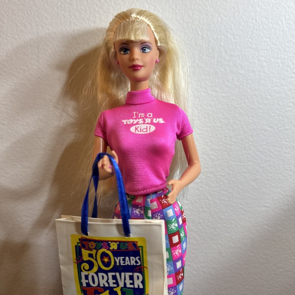 Barbie I'm‎ a Toys R Us Kid 18895 Mattel 1997